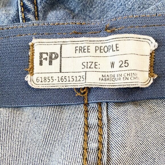 Free People Penny Pull On Flare Leg Jeans Size 25 Medium Wash - Picture 5 of 10